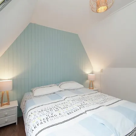 In Bergen Near North Sea Beach, Cleaning Included Holiday home